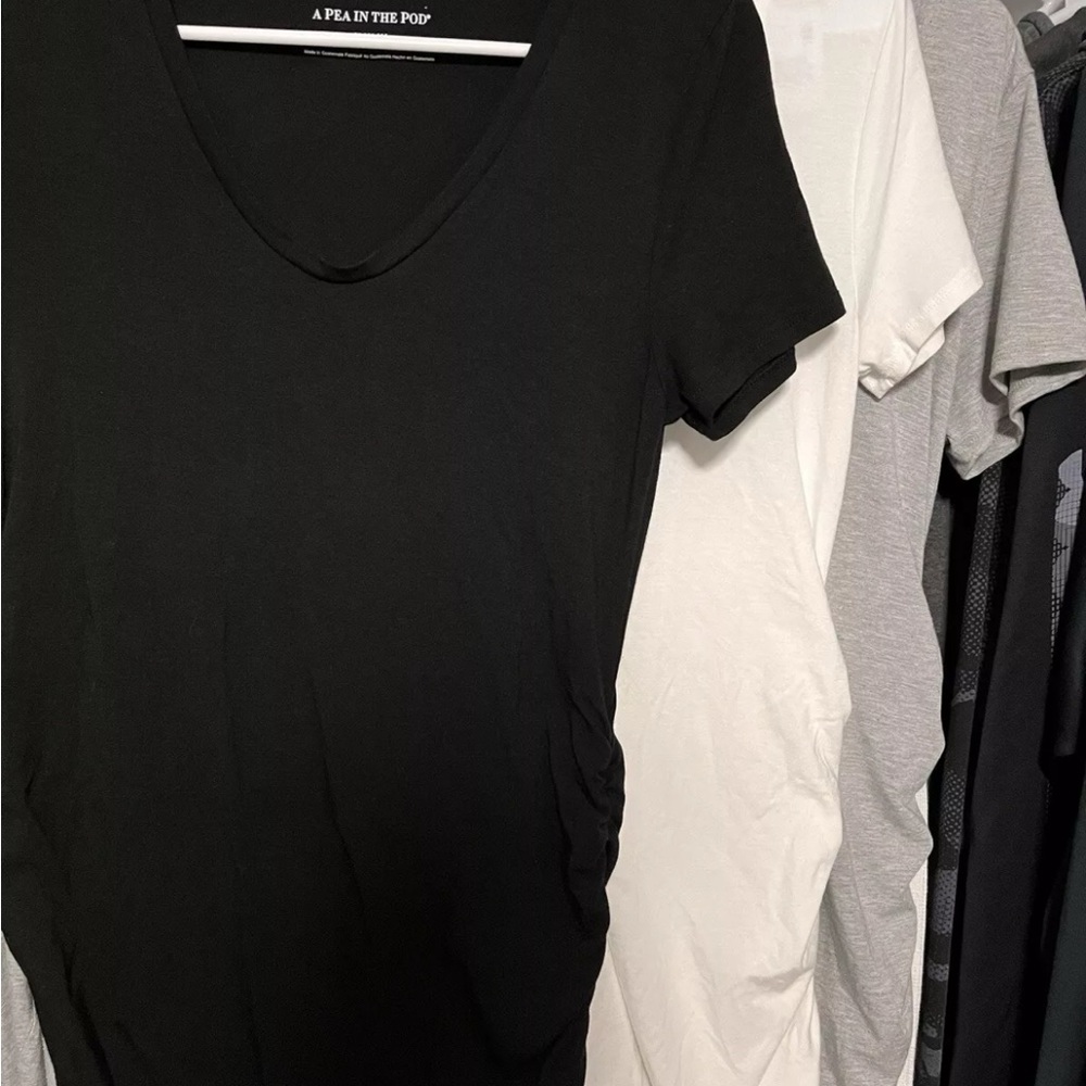 A Pea in the Pod Women's Black Top